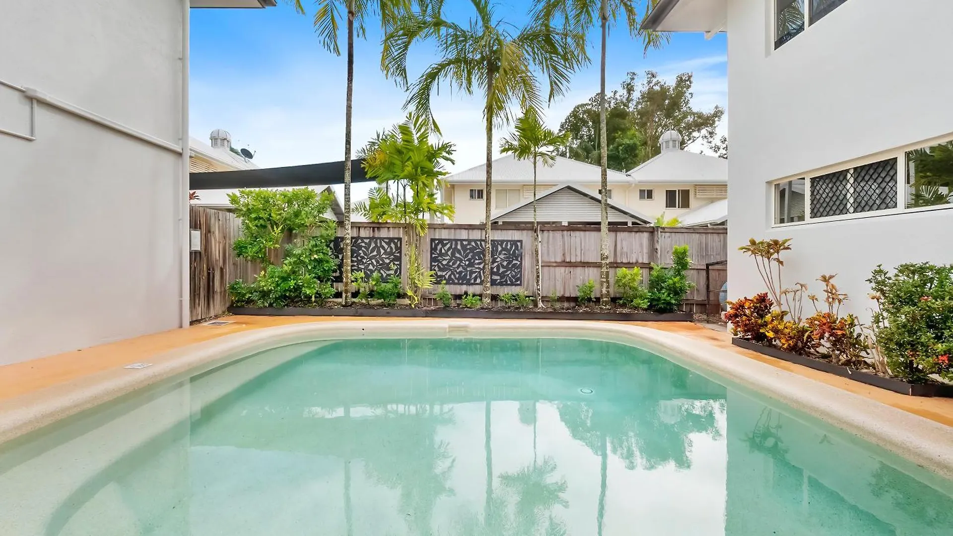 Oliva St 2 Bedroom Palm Cove Apartment 0*,